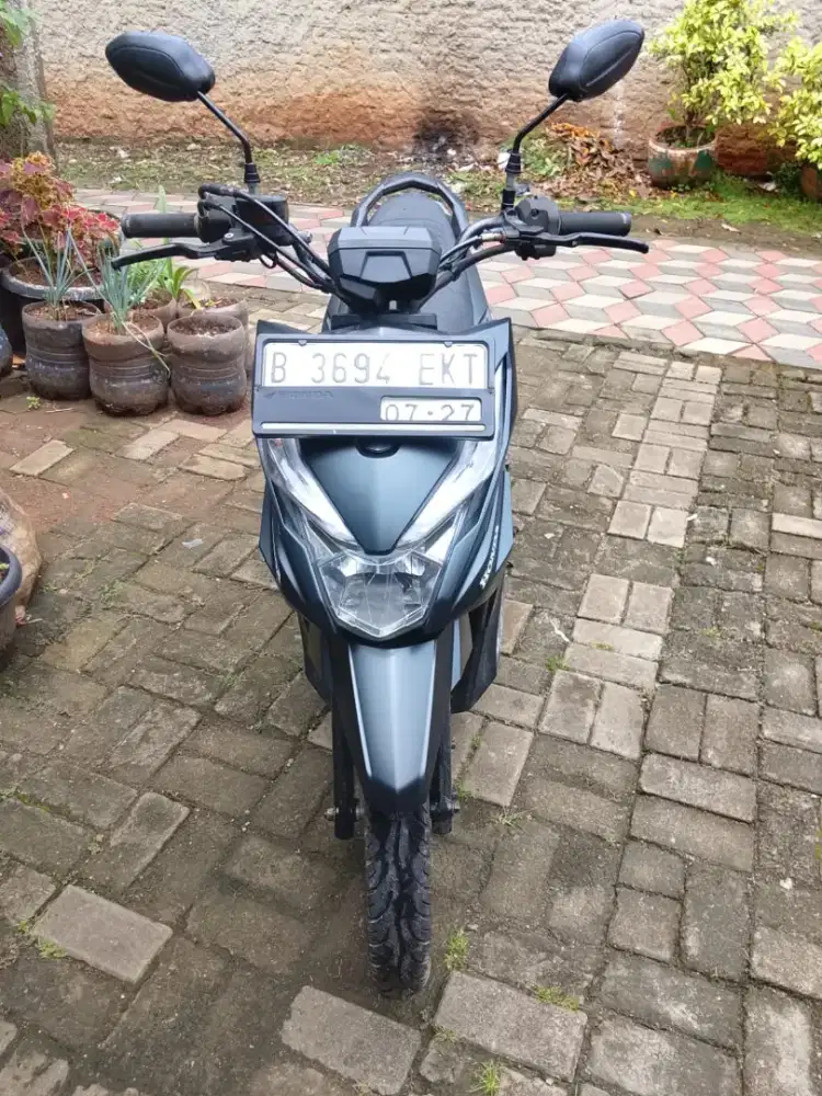 Honda Beat Street 2017,mulus, lengkap,murah cepat saja