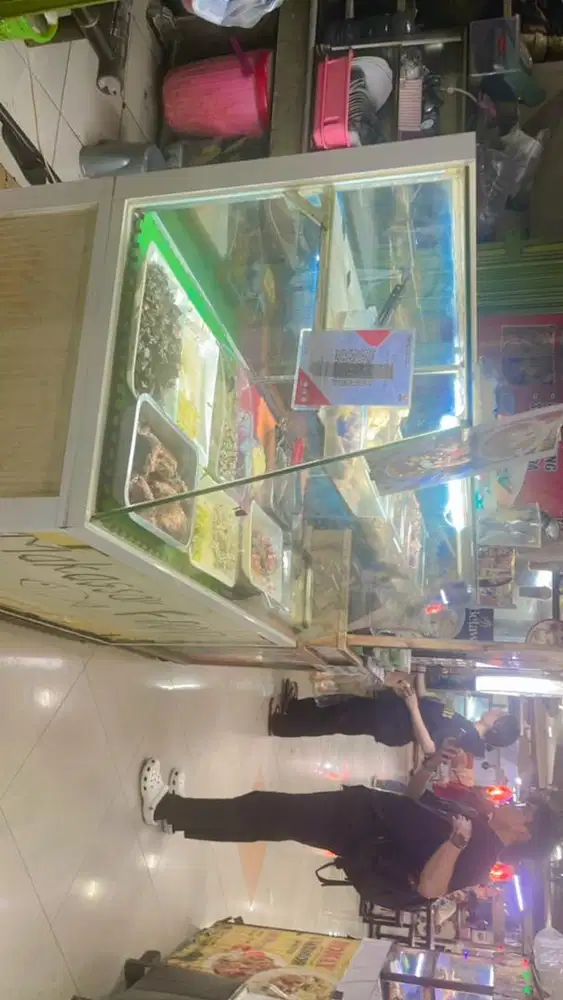 Dijual etalase buat jualan makanan