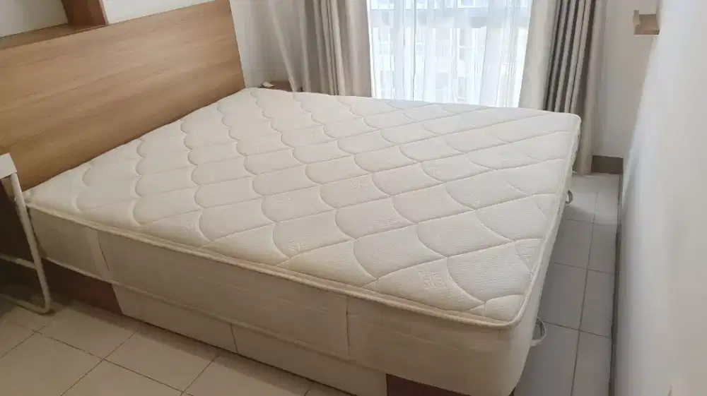 Kasur King Koil Uk. Queen Bed (Second)