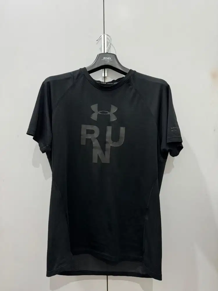 Running UnderArmour Black Original Size M