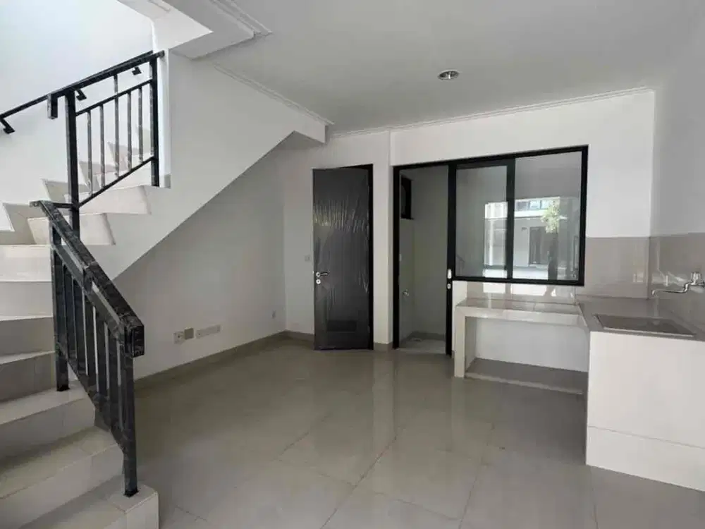 Disewakan rumah milenial pik2 ukuran 4.5x10 cuma 30 jt aja