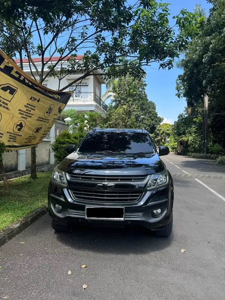 Chevrolet Trailblazer 2018 Hitam Sangat Terawat