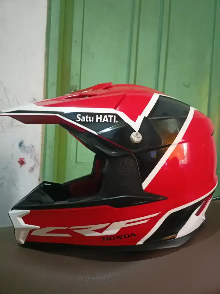 Helm Honda CRF (XL)