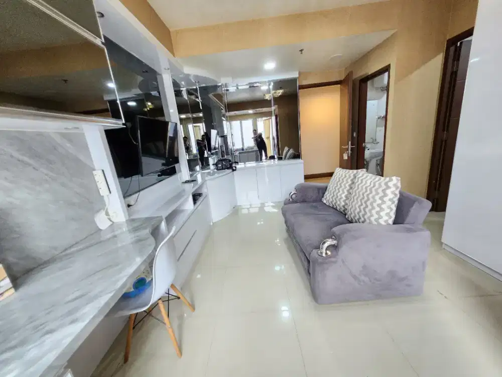 DI SEWAKAN HARIAN APARTEMEN SUDIRMAN SUITES