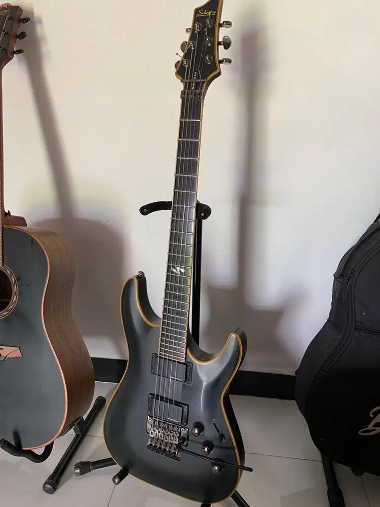 Di jual gitar Schecter Diamond Series ( Black Jack ATX )