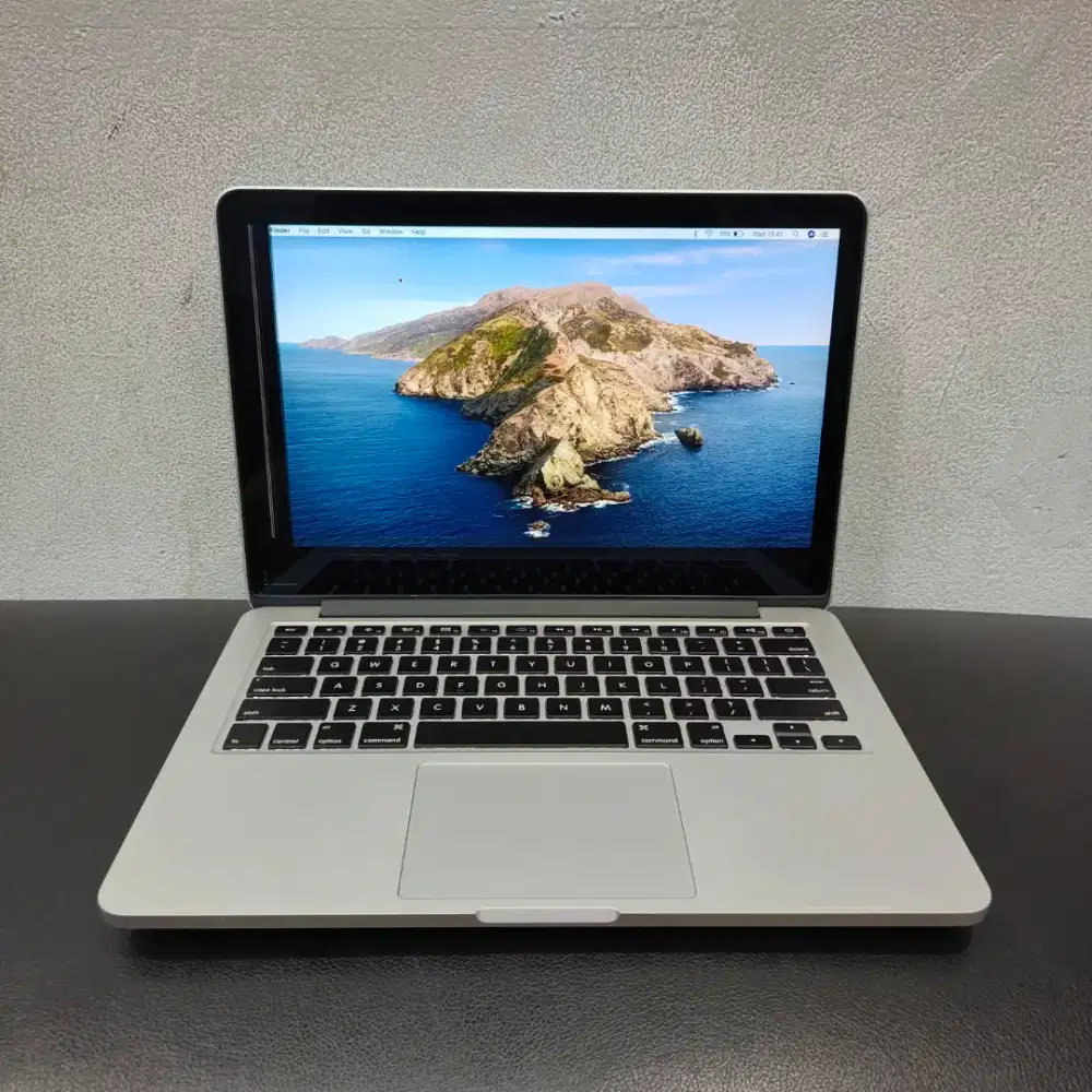 Macbook Pro 13 inch 2015 Core i5 - 2,7GHz RAM 8GB SSD 256GB ( Minus )