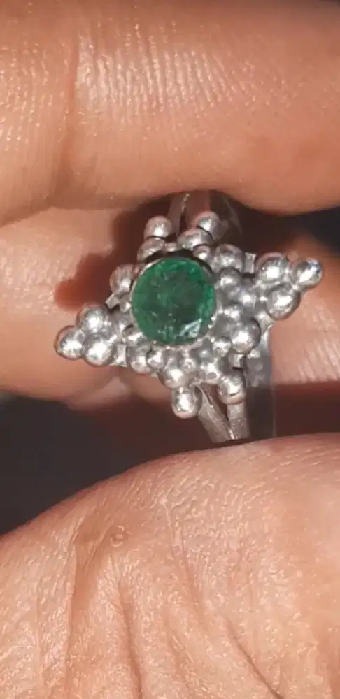 Zamrud colombia ladies ring perak 925