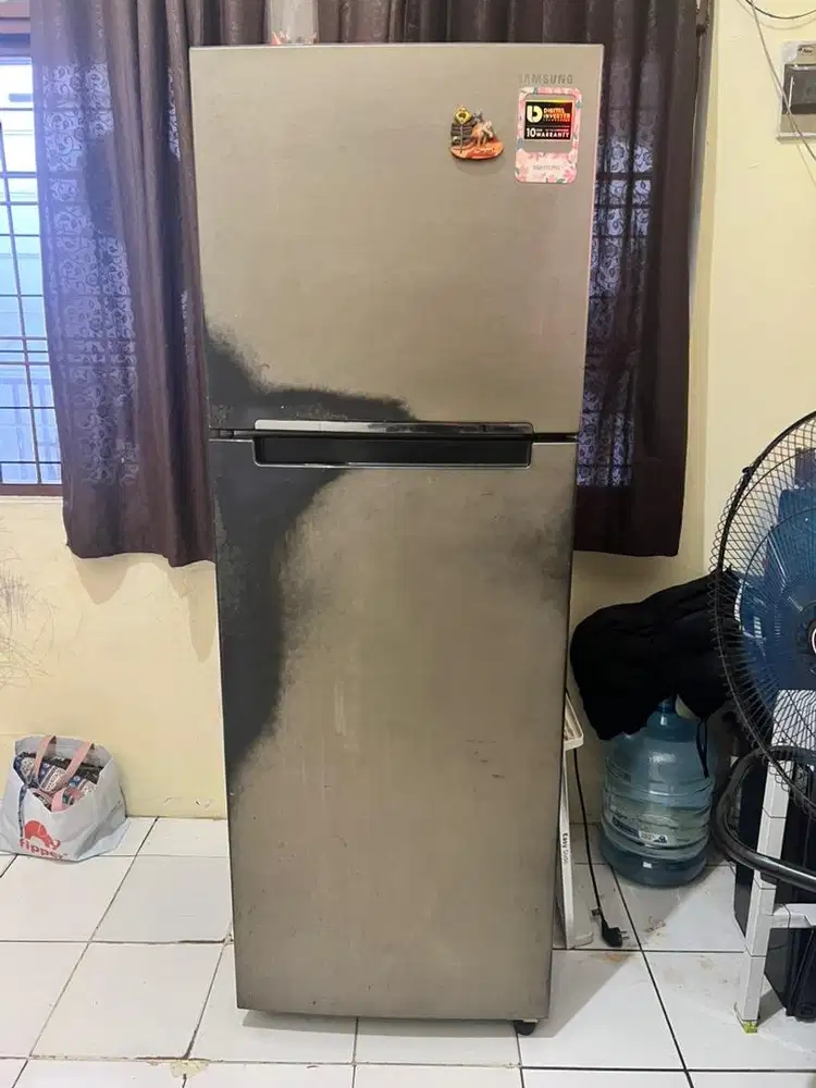Kulkas 2pintu tinggi