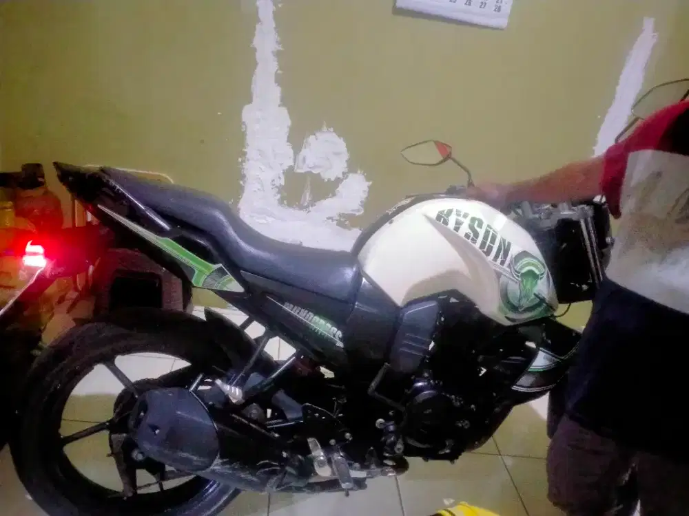 Di jual motor Byson