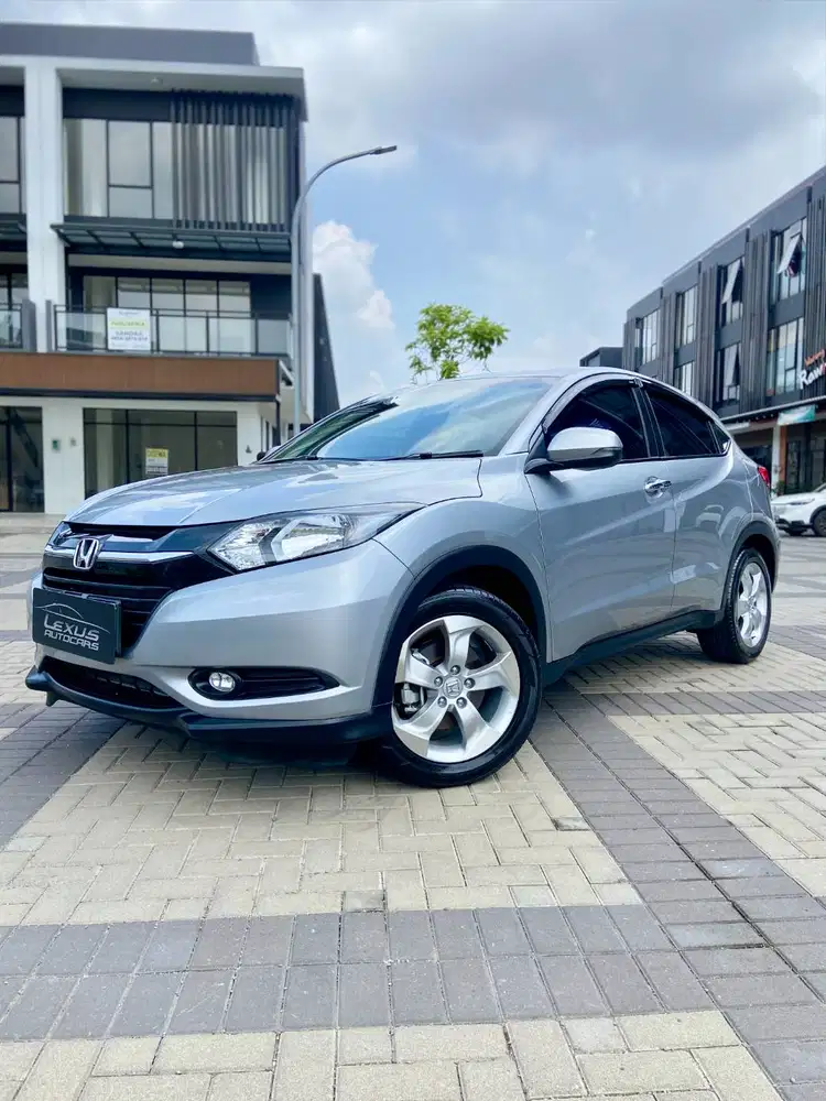 KM 8 RB RECORD !! MOBIL FULL ORIGINAL. SIAPA CEPAT DIA DAPAT