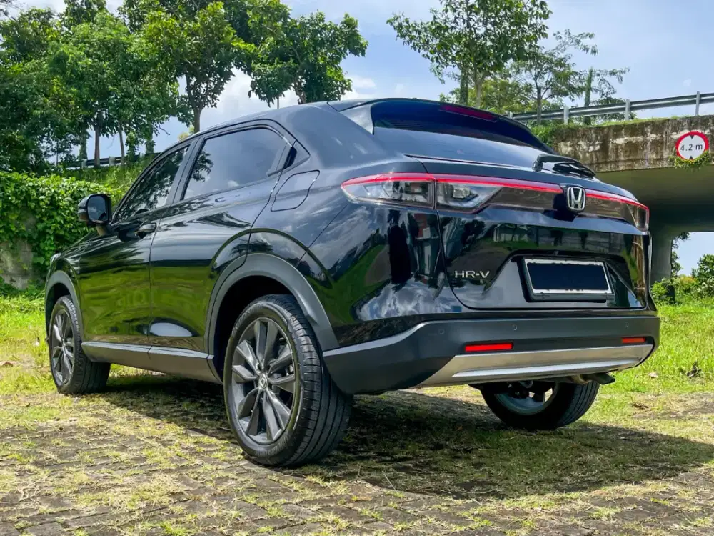 Baru Harga Bekas Honda HRV SE 1.5 CVT Hitam KM 18ribu Perak 100% Ori