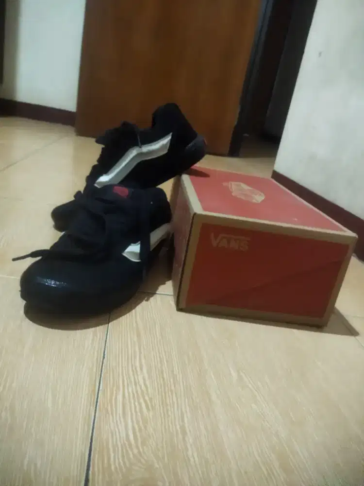 Dijual sepatu merk Vans Gendut kondisi second