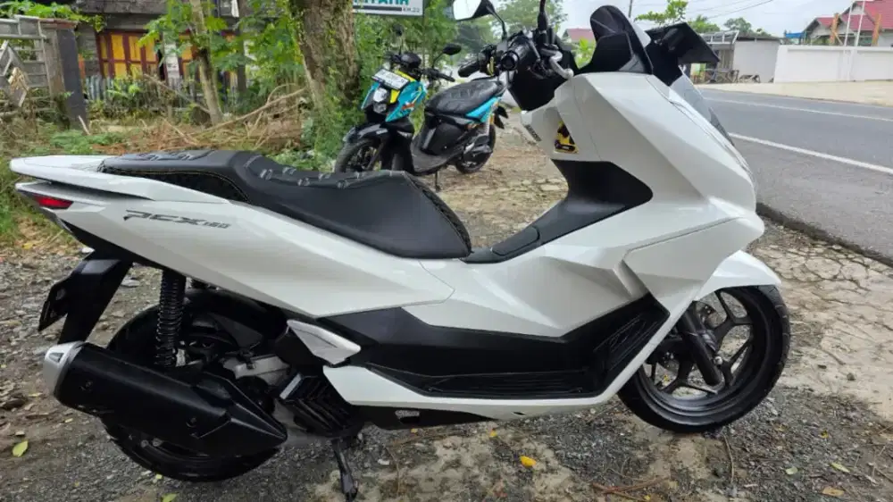 Pcx 160 hybrid 2024