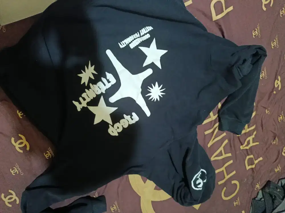 hoodie boxy figco kalcer second jual murah nih