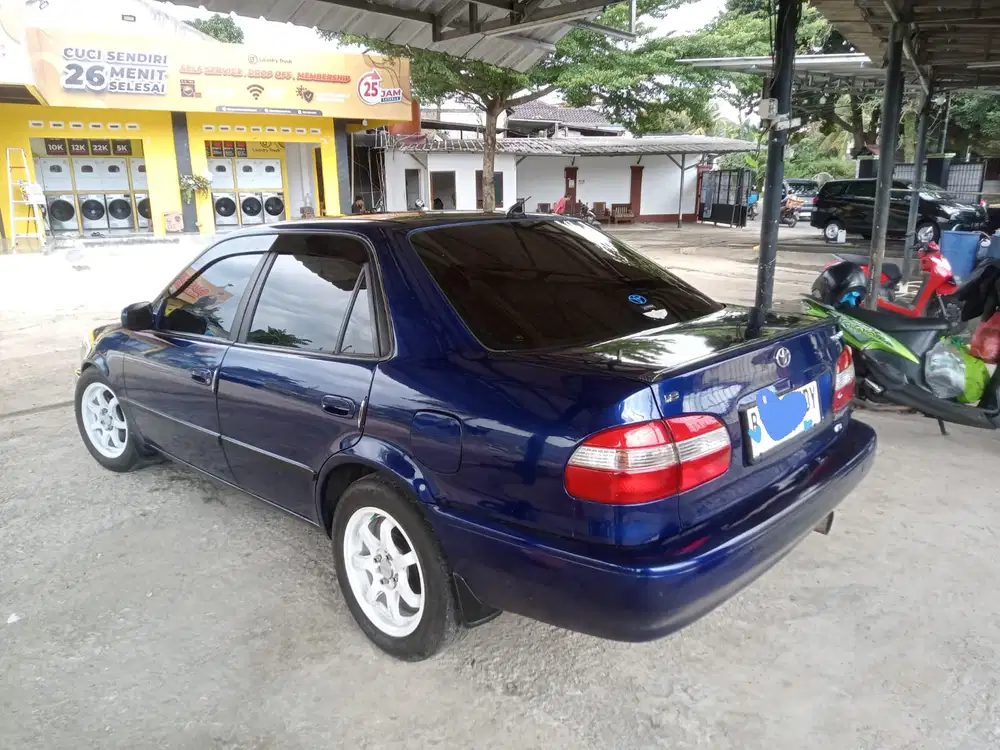 Toyota Corolla 2000 Bensin