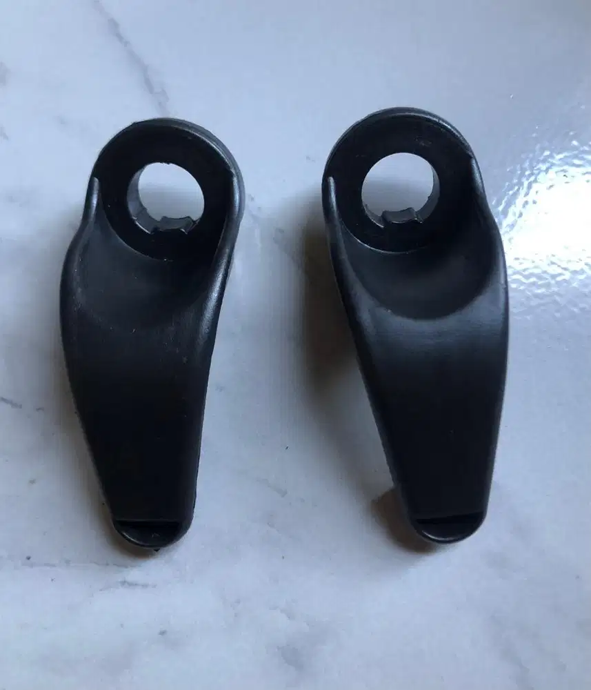 Gantungan Barang Standar