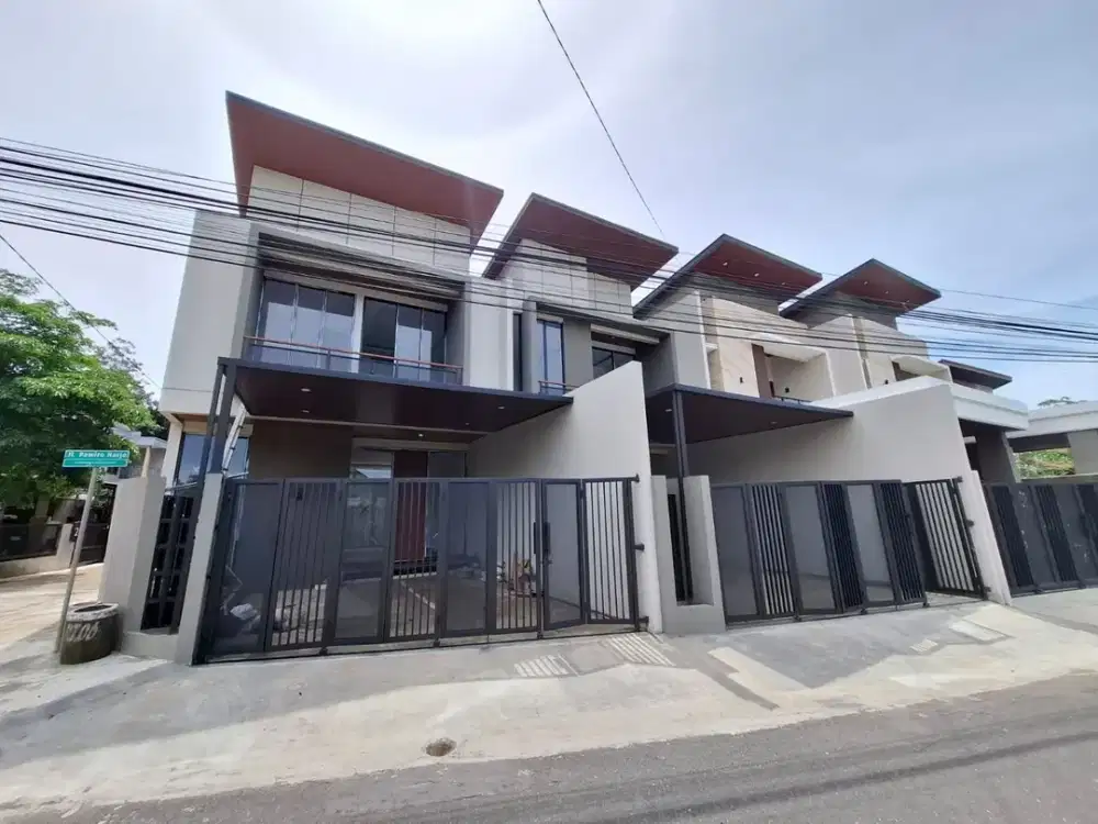 Rumah 2Lt Super Luas Di Jogja Utara Legalitas SHM, Ready KPR
