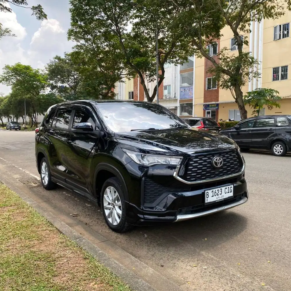 TOYOTA INNOVA ZENIX V HYBRID MODELISTA 2023 AT MATIC GANJIL