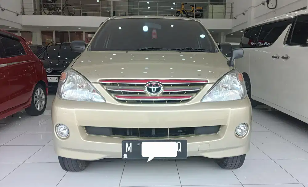 Toyota Avanza 2004 Bensin