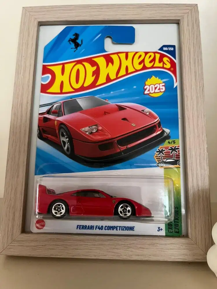 Hot Wheels Ferrari F40 Competizione