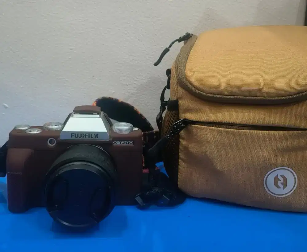 Kamera Vlogging Terbaik! Fujifilm X-T200 Mulus Garansi Off Fungsi 100%