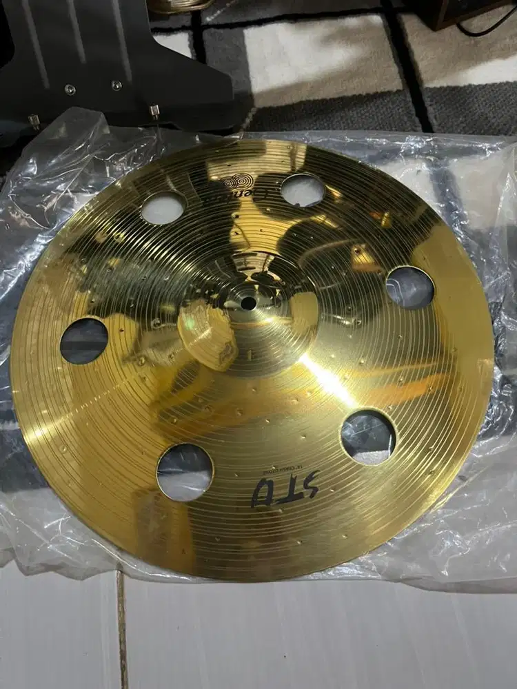 Cymbal STU Centent Crash Ozone 18