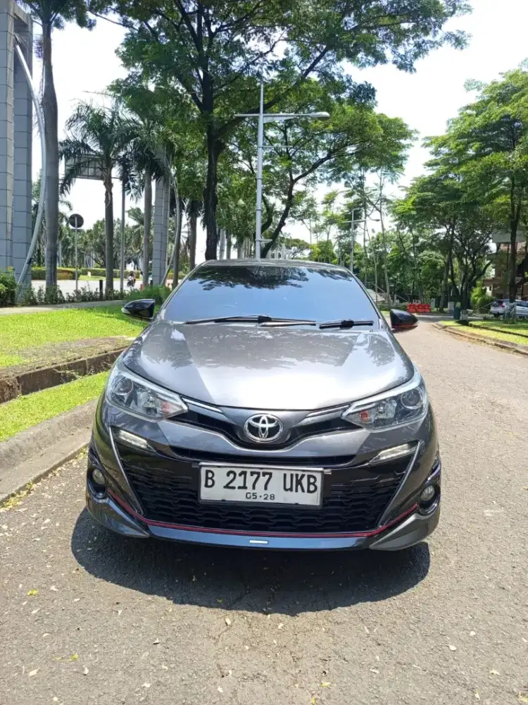 TOYOTA YARIS S TRD MATIC 2018 ABU ABU