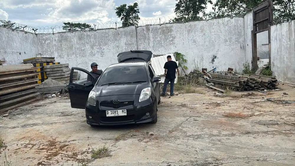 Toyota Yaris 2010 Bensin