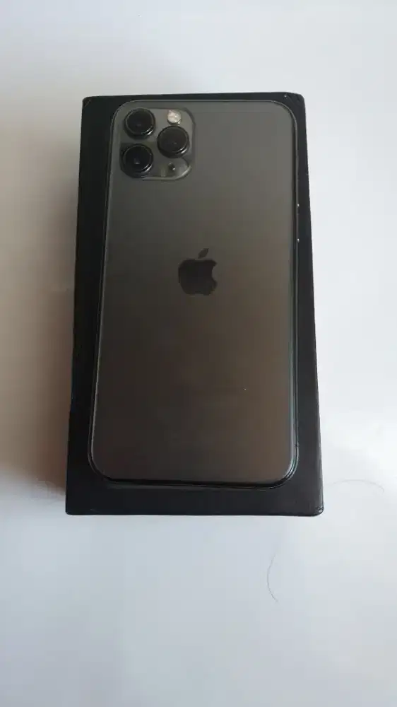 iphone 11 pro 64 GB