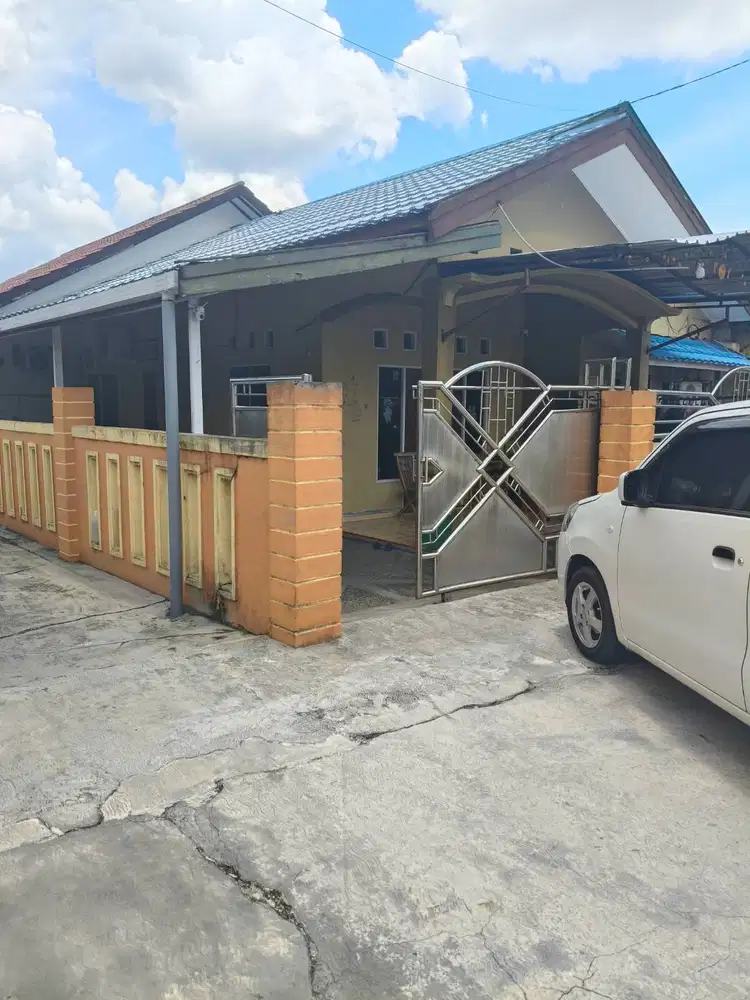 Dijual Rumah dan Barak