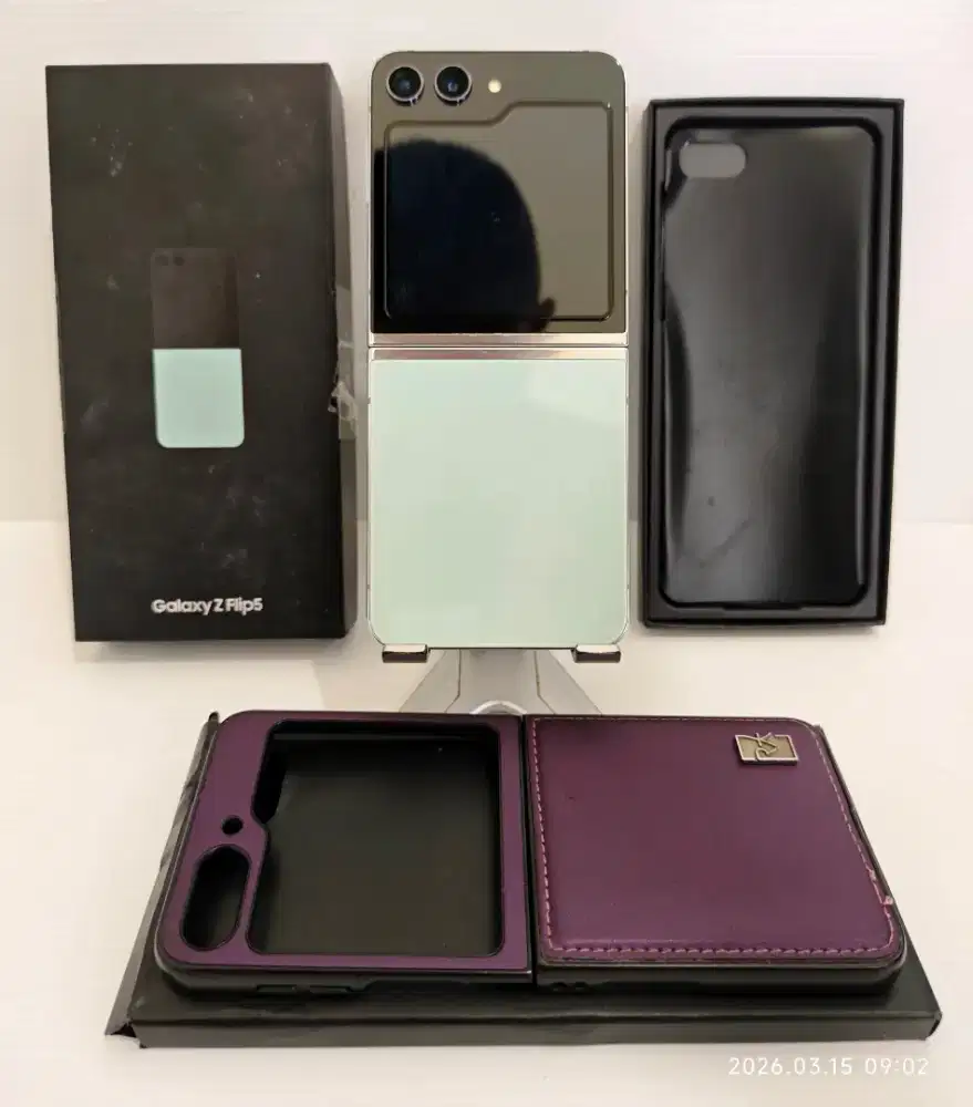 Samsung Z Flip 5 5G 8/512 Gb Likenew 98% (Minus Lighsaber) bs TT/BT..