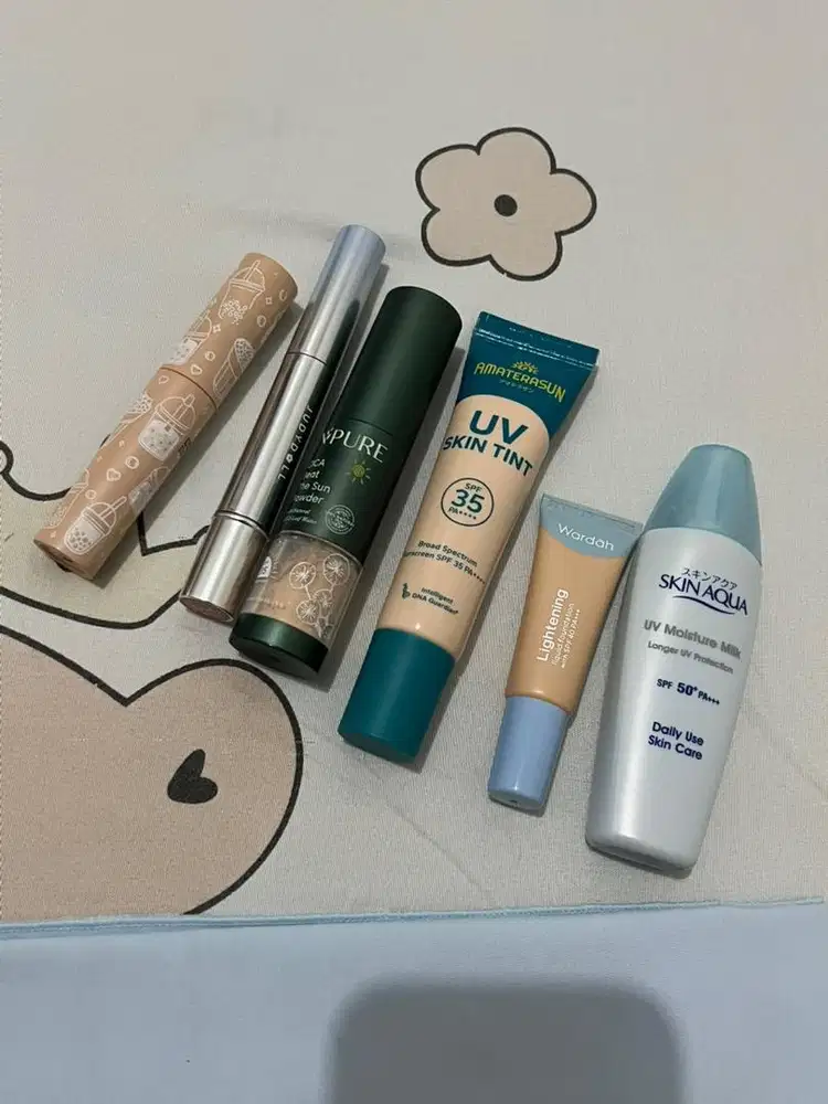 Sunscreen Skin Aqua, Hanasui, Judydoll