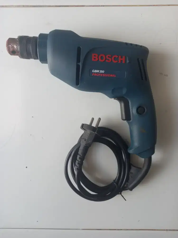 Mesin bor tangan merk bosh