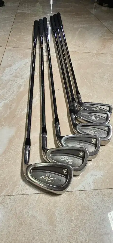 Titleist DCI 990 Iron set