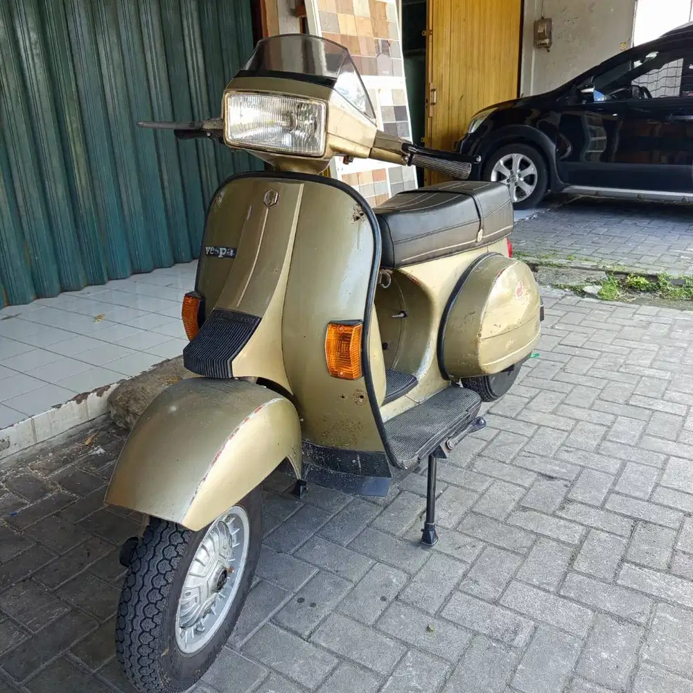 VESPA EXCEL TAHUN 1990