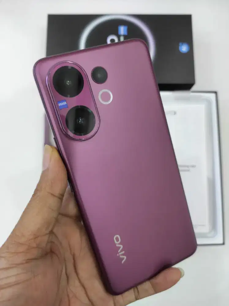 Vivo V60 5G garansi Resmi ram 8+8/256 mulus 99% fullset original garan