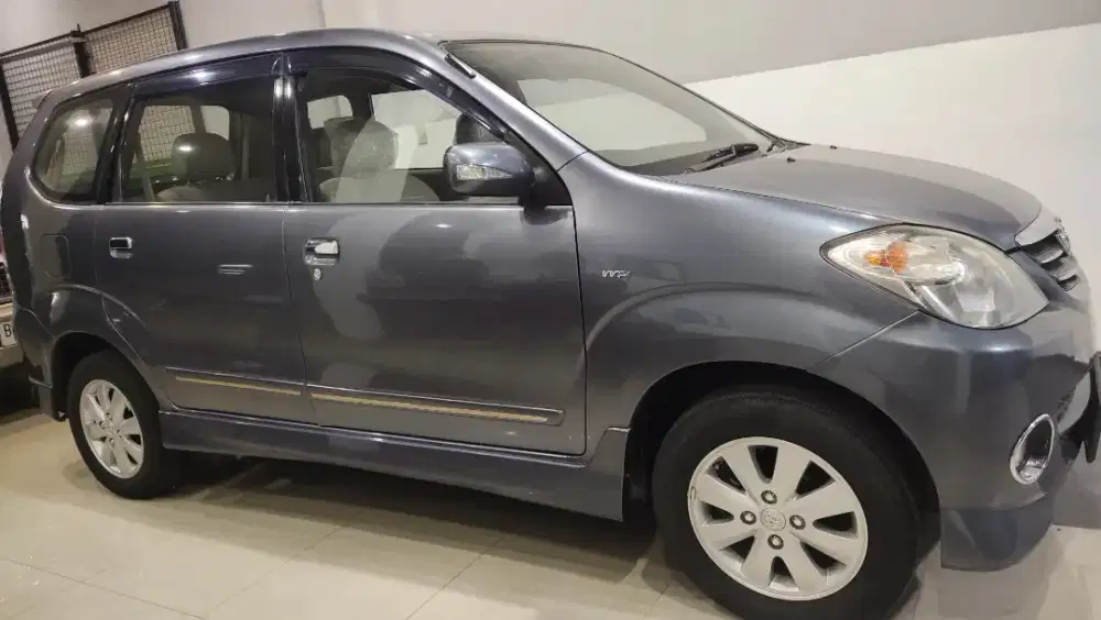 Avanza S Matic 2010 Unit Siantar