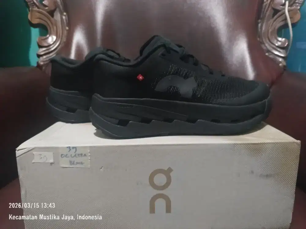 OC Running Ultra Black