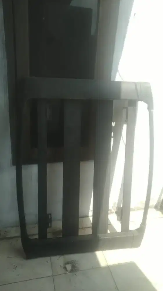 Rak mobil. Atasnya aja