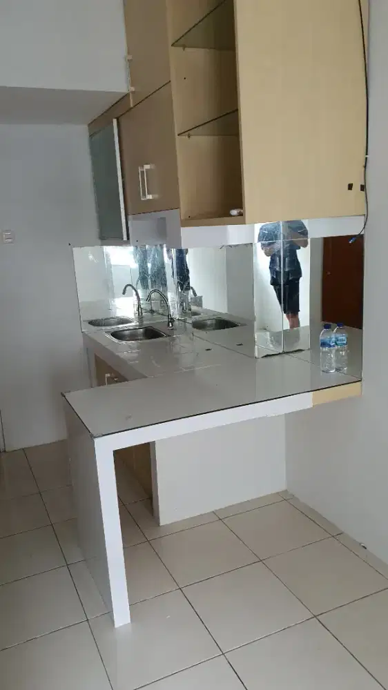 Sewa Apaetemen siap pakai Puncak Permai strategis 2BR Studio Besar top
