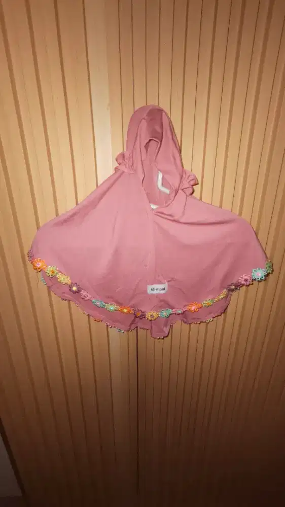 Kerudung/hijab anak perempuan
