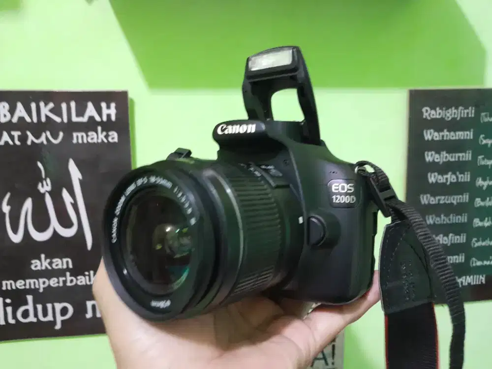 Kamera dslr Canon 1200D