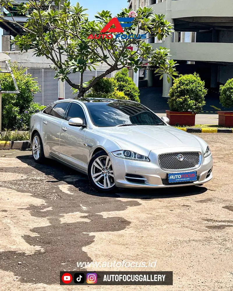 Jaguar XJL 3.0 V6 AWD Fullspec AT Silver NIK 2013