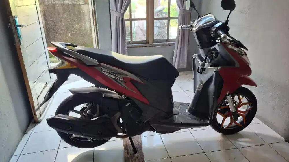Honda Vario 125 cc ( KZR)