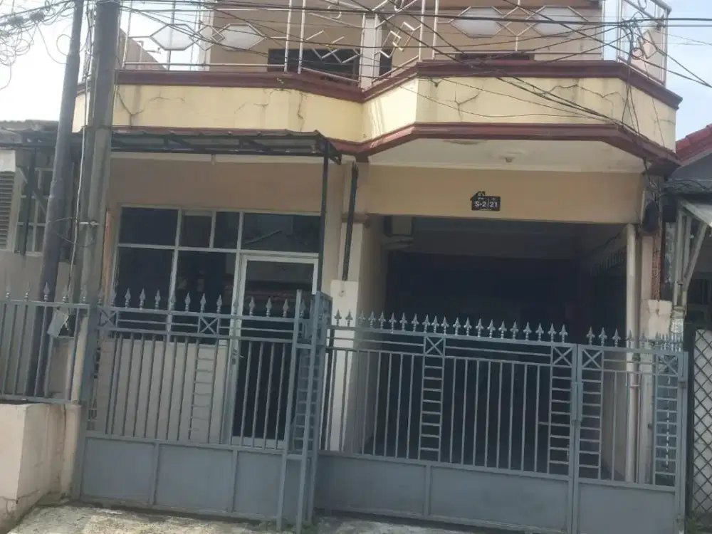 Rumah Asri Dijual di Taman Harapan Baru Bekasi – Dekat Sekolah, Pasar & Mall