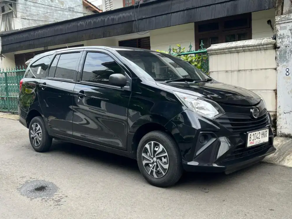 Sigra 1.0 manual 2023 km 40rban asli 2024