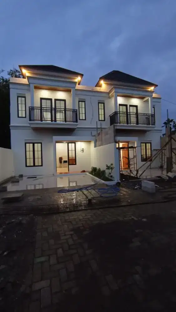 Rumah 2 lantai murah dijual siap huni dolog semarang timur woltermong