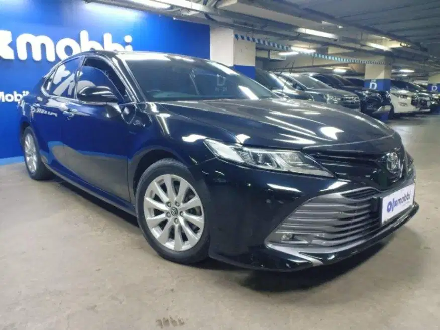 KM RENDAH - Toyota Camry 2.5 V Bensin-AT 2019 SISU