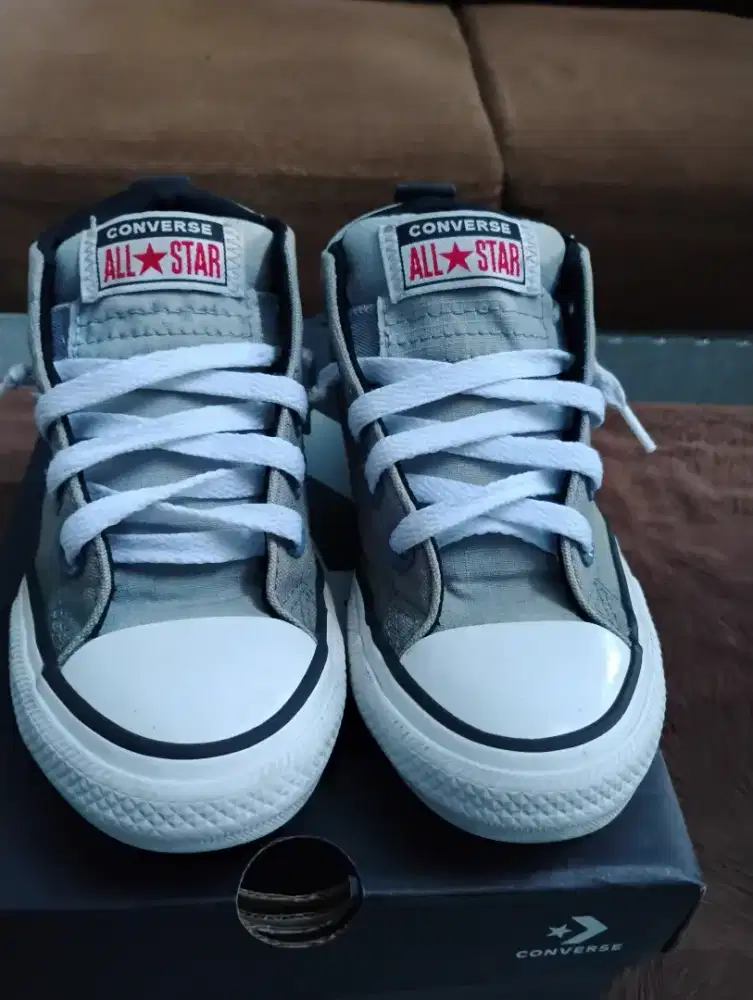 Sepatu anak converse youth original 1000%