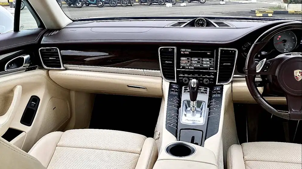Porsche Panamera 3.0 S PDK FullSpec Sport Chrono Sport Plus NIK 2015